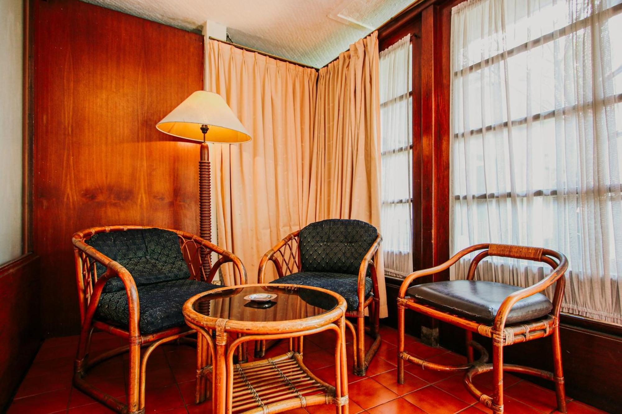 Hotel Bumi Asih Gedung Sate Bandung Zewnętrze zdjęcie