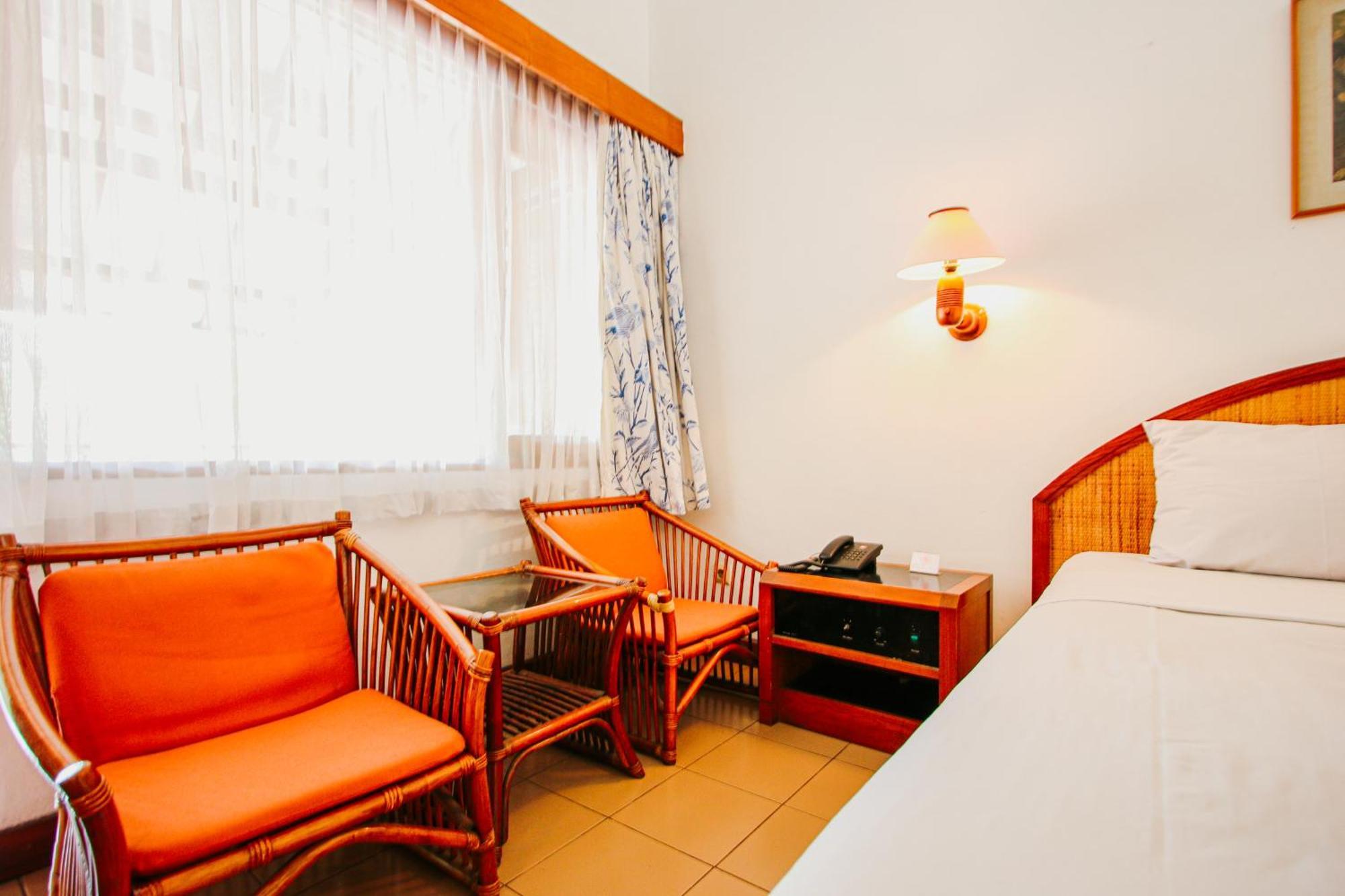Hotel Bumi Asih Gedung Sate Bandung Zewnętrze zdjęcie