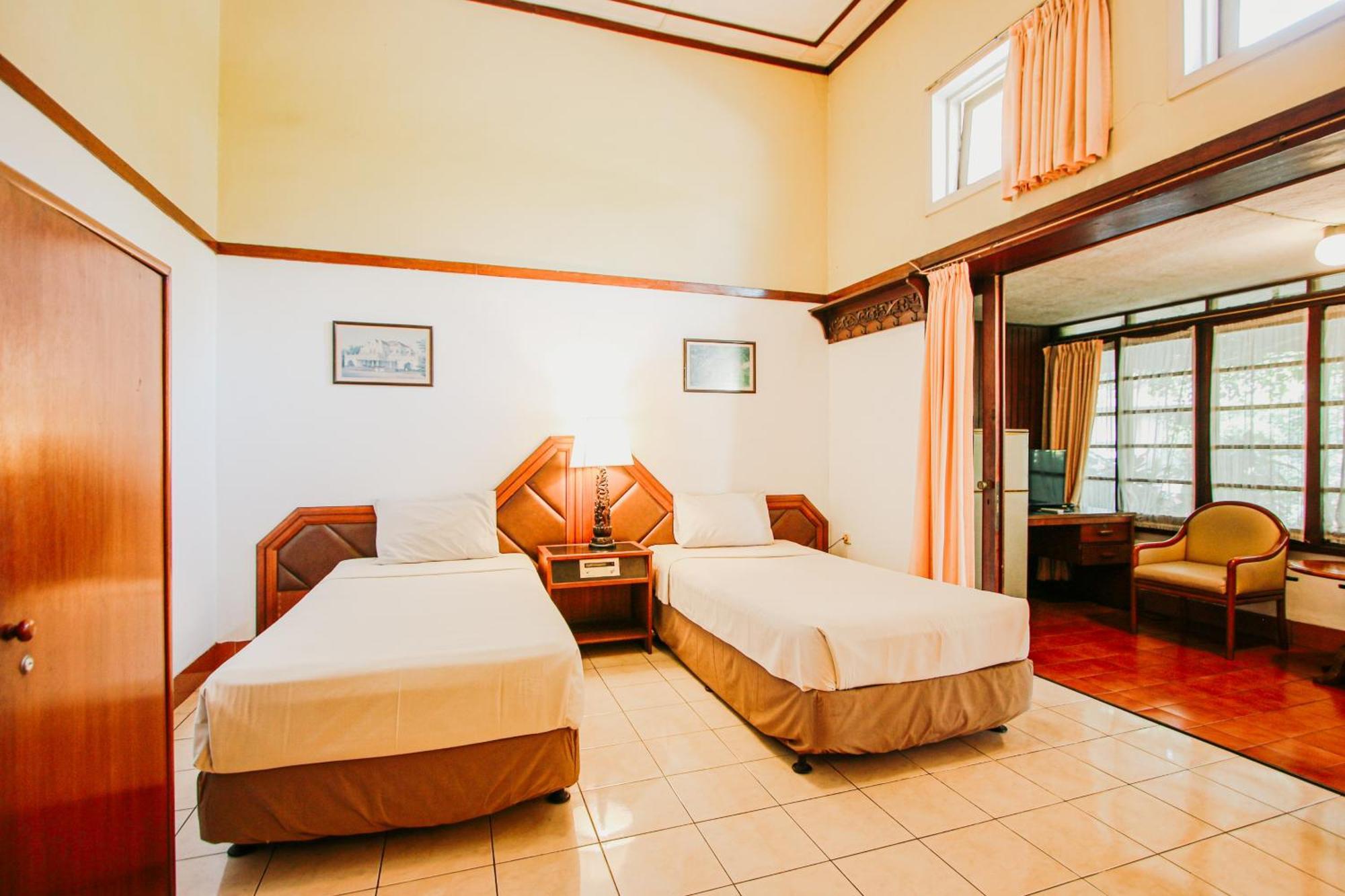 Hotel Bumi Asih Gedung Sate Bandung Zewnętrze zdjęcie