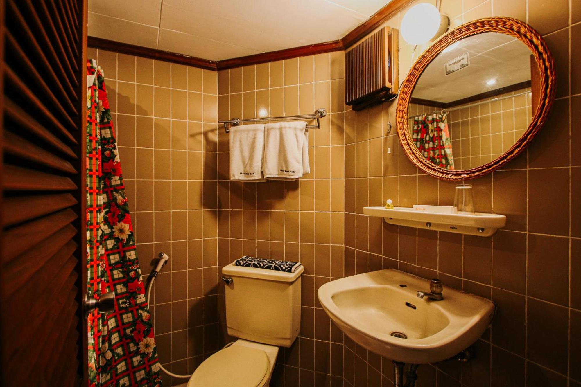 Hotel Bumi Asih Gedung Sate Bandung Zewnętrze zdjęcie