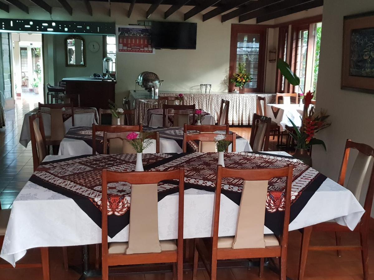 Hotel Bumi Asih Gedung Sate Bandung Zewnętrze zdjęcie