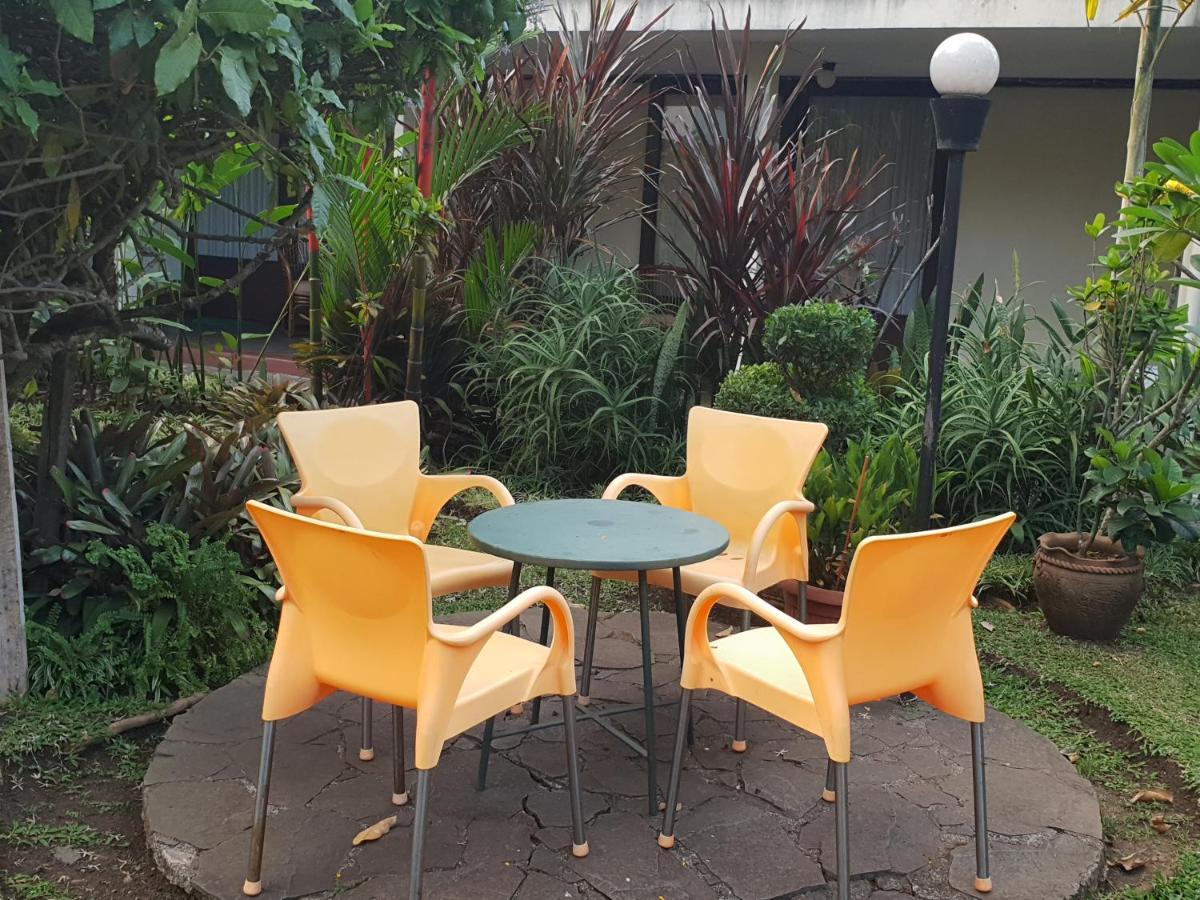 Hotel Bumi Asih Gedung Sate Bandung Zewnętrze zdjęcie